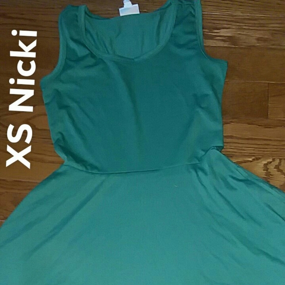 LuLaRoe Dresses & Skirts - Lularoe XS Nicki